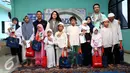 SCTV dan Indosiar berbagi kasih dan kebahagiaan bersama mereka yang membutuhkan melalui kegiatan buka puasa bersama dengan sejumlah anak yatim, Jakarta, Kamis (16/6/2016). (Liputan6.com/Herman Zakharia)