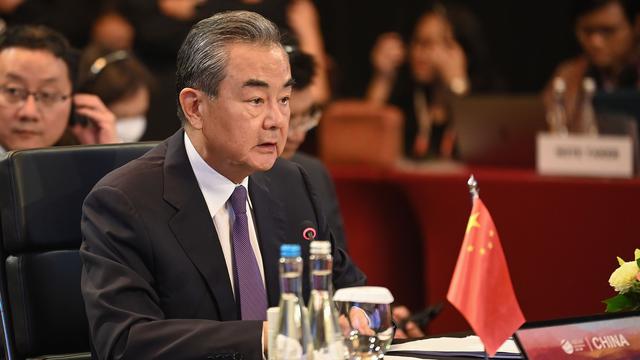 Menteri Luar Negeri (Menlu) RI China Wang Yi di pertemuan dengan para menlu ASEAN dalam ASEAN Post Ministerial Conference with China di Jakarta, Kamis (13/7/2023). (Dok: Kemlu RI)