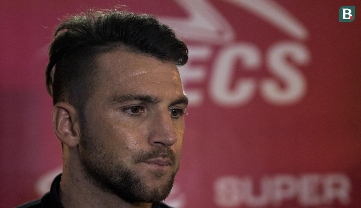 Striker Persija Jakarta, Marko Simic, saat peluncuran sepatu Specs di Restoran Terrace, Jakarta, Senin (4/6/2018). Specs meluncurkan Special Edition Illuzion '9SS Simic Edition'. (Bola.com/Vitalis Yogi Trisna)