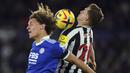 Klub berjuluk The Magpies tampil menggila di Stadion King Power markas Leicester. (Mike Egerton/PA via AP)