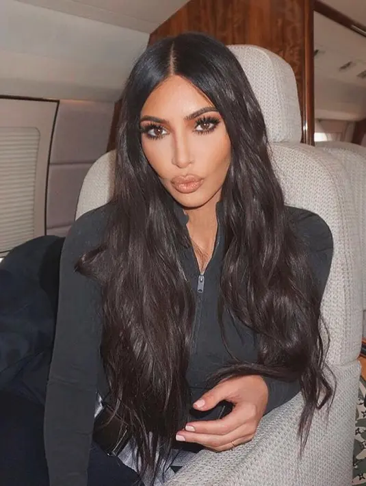 Namun sepertinya ada yang berbeda dengan foto yang diunggahnya kali ini. (instagram/kimkardashian)