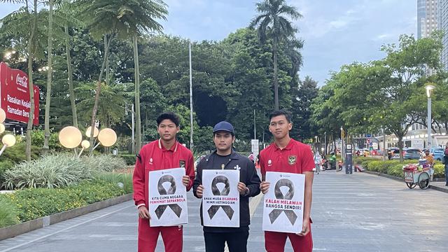 Dinno Ardiansyah bersama dua punggawa Timnas Indonesia U-20