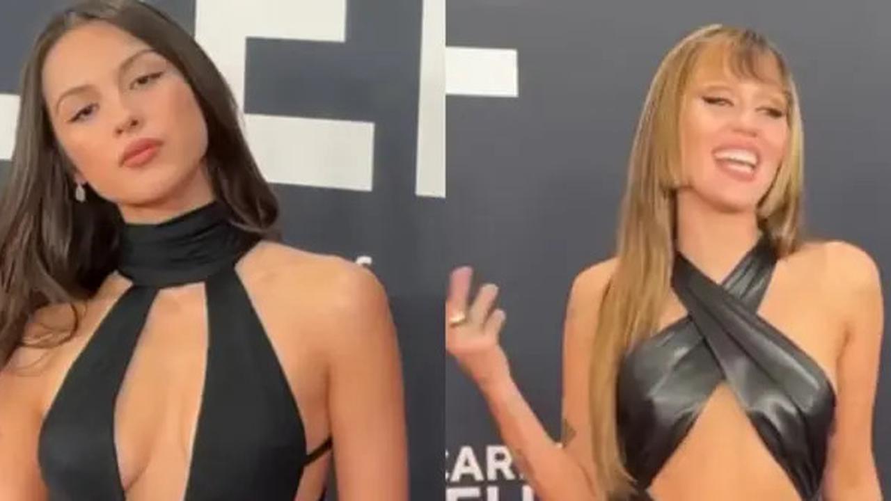 Olivia Rodrigo dan Miley Cyrus Tampil Serupa di Red Carpet Grammy Awards 2025, Kompak Pakai Dress Hitam Backless dari Desainer Berbeda