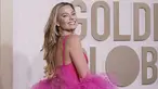Aktris Margot Robbie tiba untuk menghadiri ajang ajang Golden Globe Awards atau Golden Globes 2024 di Beverly Hilton di Beverly Hills, California, Minggu (8/1/2024). (Photo by Jordan Strauss/Invision/AP)