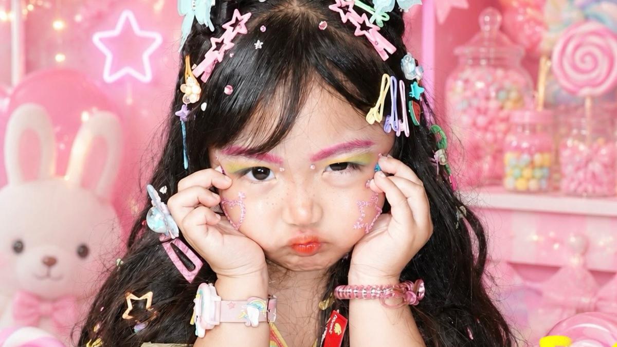 Potret Centil Menggemaskan Xarena Zenata, Putri Siti Badriah dengan Makeup Baddie ala Naykila