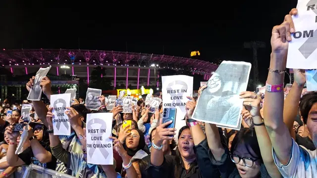 Tribute menyentuh dari Hindia Team (penggemar Hindia) di panggung KLBB Festival 2026 menjadi penghormatan terakhir Yanuar Faisal (Qwang).