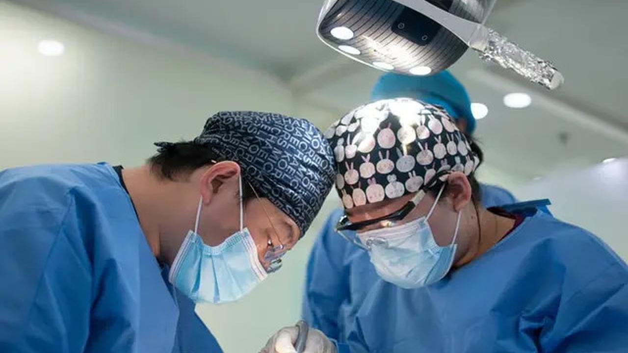 Jangan Pernah Berpikir Oplas, UAH Ungkap Alasan Terbesar Mengapa Tak Boleh Ubah Tampilan Fisik
