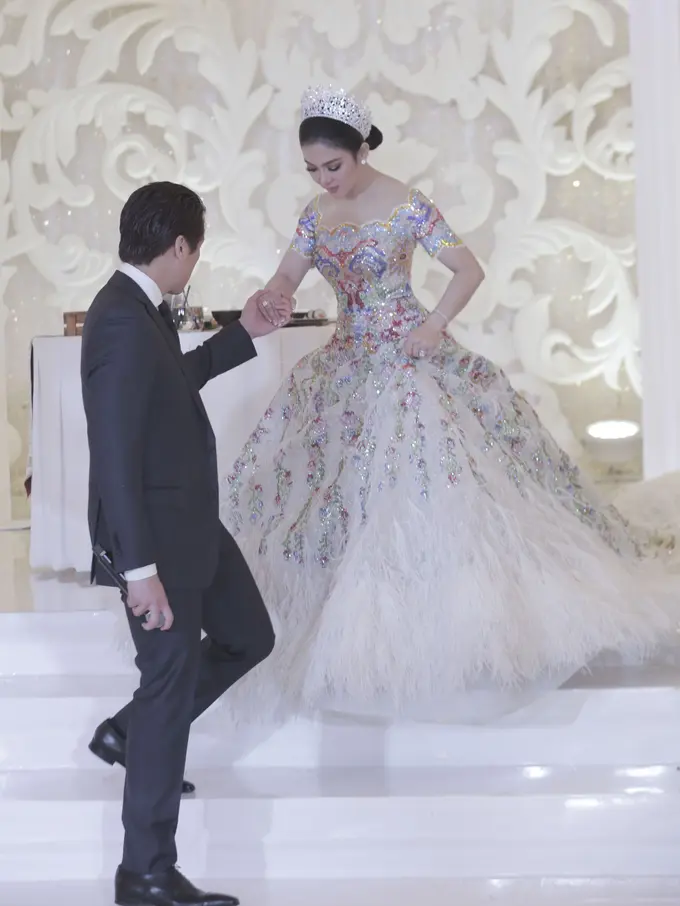 [Fimela] Syahrini dan Reino Barack