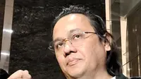 Jagat maya geger saat Farhat Abbas menangis dalam sidang PK Sakal Tatal kasus Vina Cirebon. Ia menjelaskan alasan nangis saat dengar kesaksian Aldi. (Foto: YouTube Intens Investgasi)