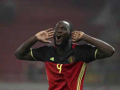 Pemain Belgia, Romelu Lukaku merayakan golnya ke gawang Yunani pada laga grup H kualifikasi Piala Dunia 2018 di Georgios Karaiskakis Stadium, Piraeus port, Yunani, (3/9/2017). Belgia menang 2-1. (AP/Yorgos Karahalis)