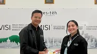 Nagita Slavina resmi menjabat sebagai CEO baru Esteh Indonesia. (Tangkapan layar akun instagram @esteh.indonesia).