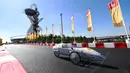 Mobil prototipe etanol dari tim Hanseatic Efficiency asal Jerman melaju saat mengikuti European Drivers World Championship Shell Make the Future Live di mulai di London (25/5). (Mark Pain / Shell via AP Images)