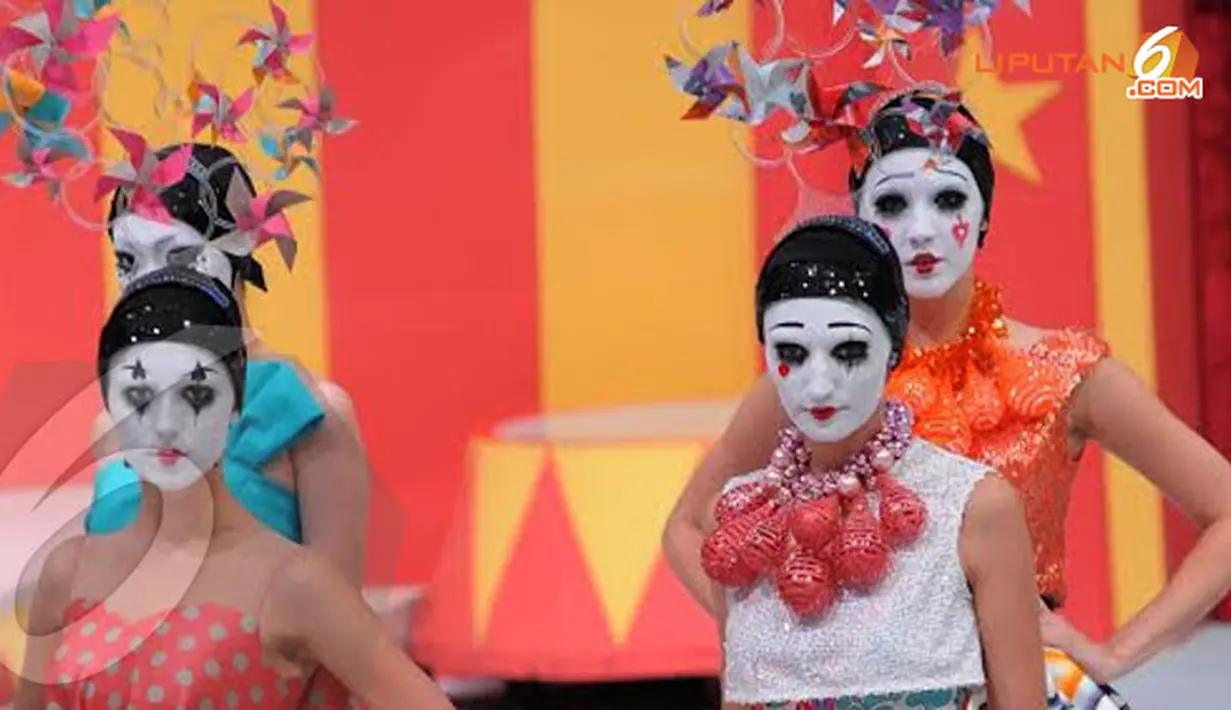 Fun and colorful, seperti halnya badut yang selalu ceria dan penuh suka cita, begitulah Seba menerjemahkan rancangannya kali ini. (Liputan6.com/Faisal R Syam)