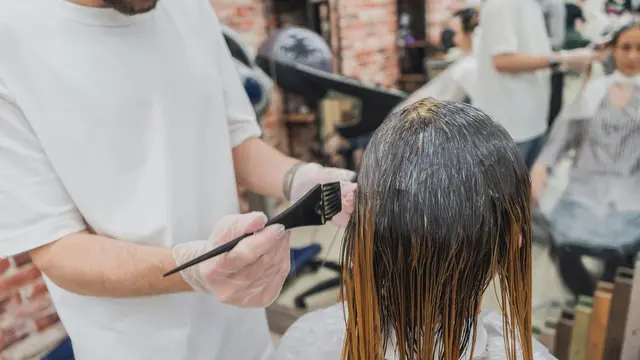 Cara Memilih Cat Rambut