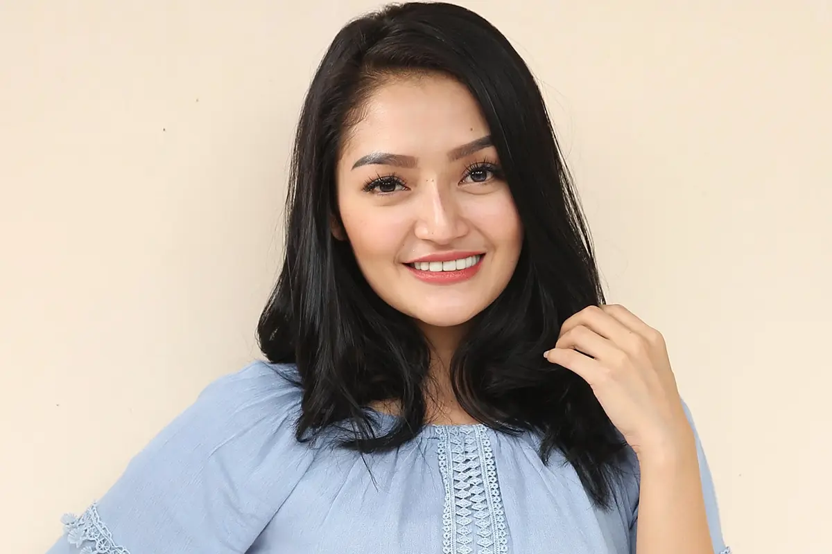 [Bintang] Kisah Awal Siti Badriah Mengenal Dangdut