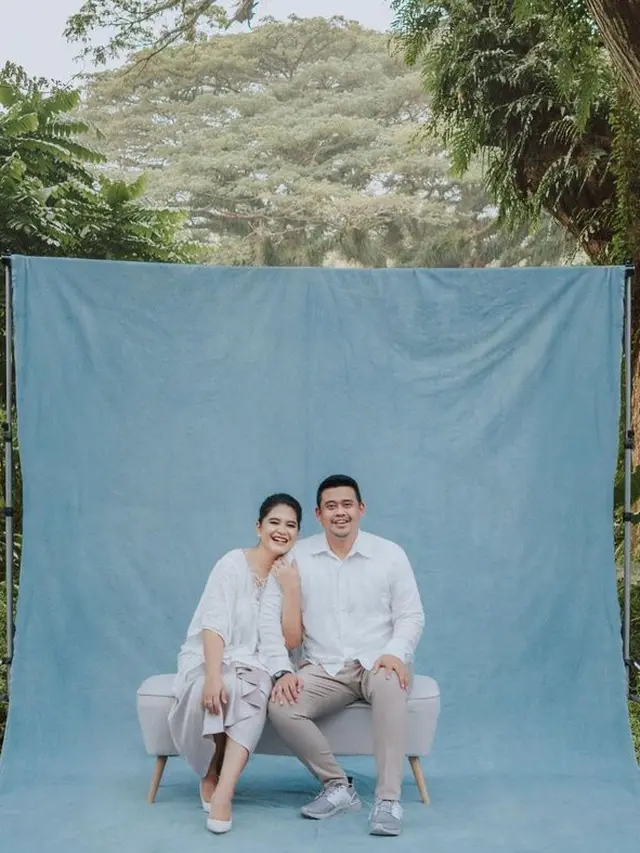 6 Potret Kahiyang Ayu dan Suami Rayakan Anniversary ke-4, Ajak Anak Pemotretan