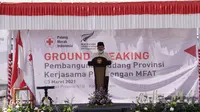 Ketua Umum PMI Jusuf Kalla melakukan peletakan batu pertama pembangunan gudang PMI di Jalan Puring Nomor 11, Kota Mataram, Selasa, (23/3/2021). (dokumentasi PMI).