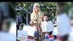  Shopaholic atau orang yang gila belanja adalah orang-orang yang mendapat kesulitan dalam mengontrol nafsu belanja. Mereka akan membeli apapun yang mereka lihat, menghabiskan waktu luang serta uang untuk barang yang kemungkinan besar tidak mereka but...