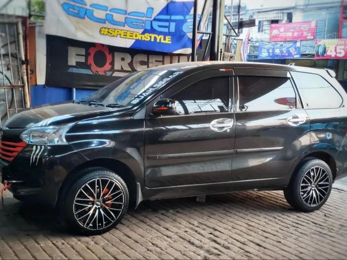 2. <i>Velg</i> dengan desain yang khas