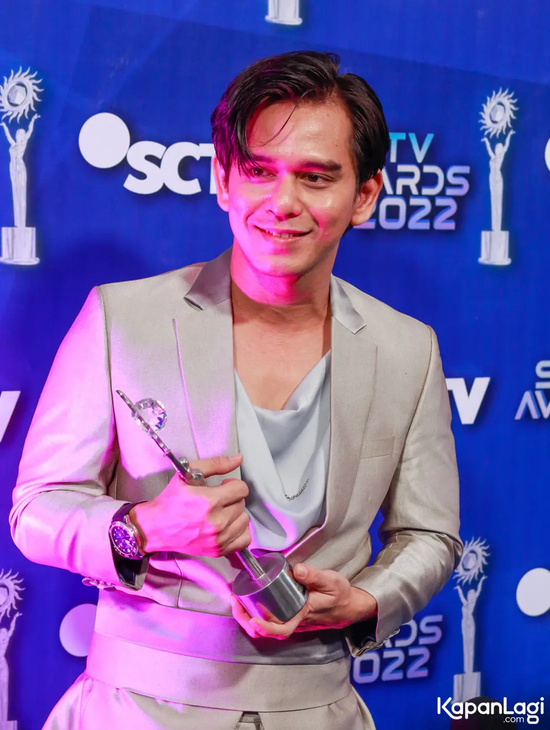 Raih Aktor Pendamping Paling Ngetop SCTV Awards 2022, Rangga Azof Akui ...