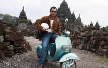 Dilepas wali kota, Andy naik Vespa ke Italia