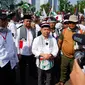 Ketua Fraksi PKS DPR RI Jazuli Juwaini berbaur dengan massa dalam aksi bela Palestina di depan Kedutaan Besar Amerika Serikat Jakarta pada hari ini, Sabtu (28/10/2023). (Istimewa)
