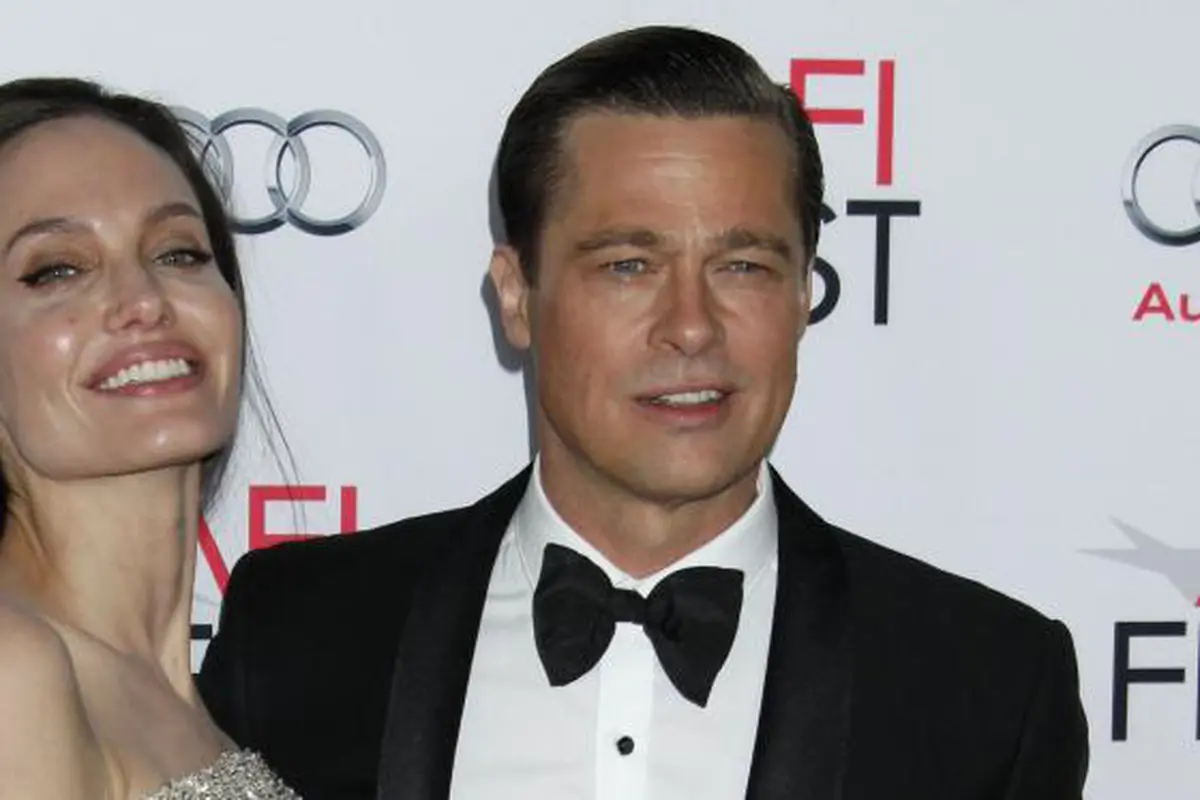 Angelina Jolie dan Brad Pitt