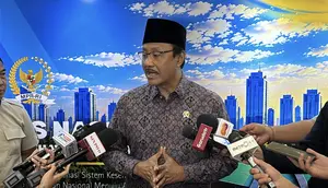 Mensos Ungkap Masalah Data Bansos, Ada Penerima Punya Tabungan Rp 100 Juta