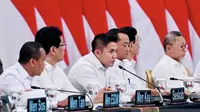 Seskab Tegaskan Presiden Prabowo Kerahkan Seluruh Sumber Daya Nasional Tangani Dampak Bencana Sumatera