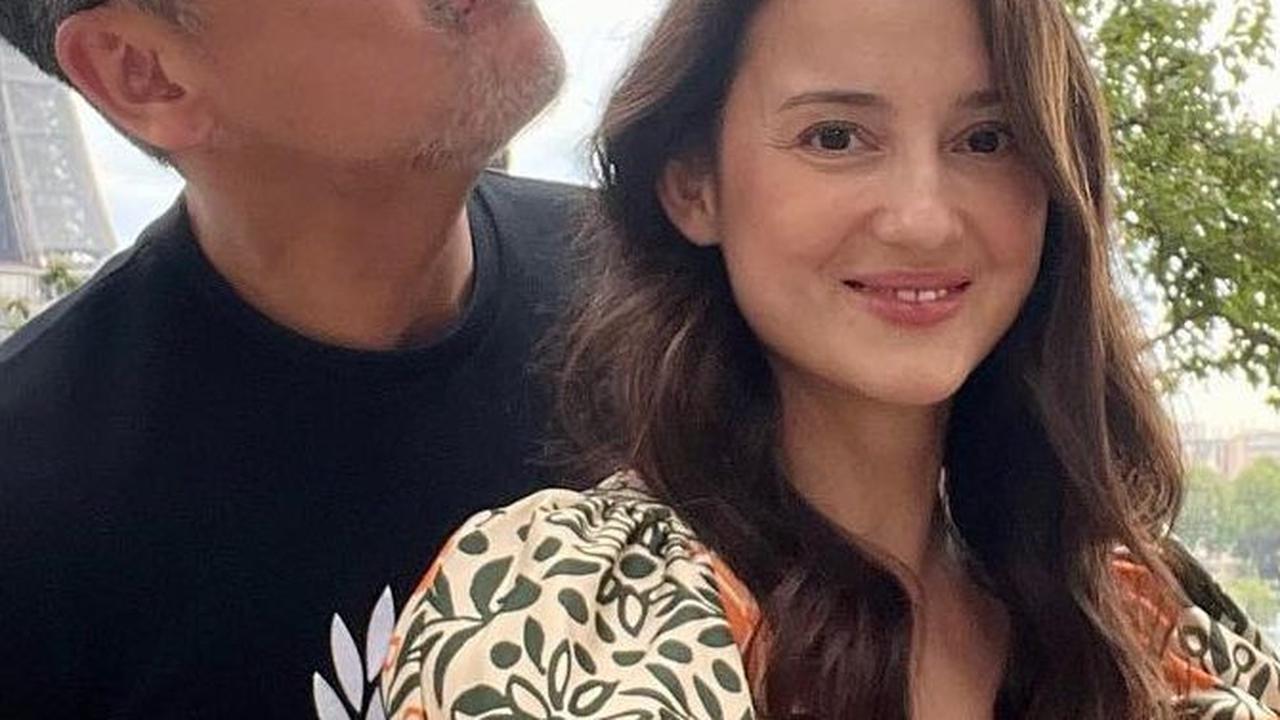 Momen Bahagia Julie Estelle Lahirkan Anak Pertama, Kini jadi Seorang Ibu
