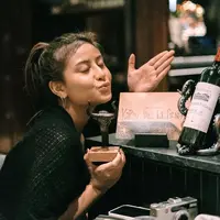 7 Unggahan Terakhir Instagram Awkarin, Kini Ganti Akun Relakan 7.9 Juta Followers (Sumber: Instagram/awkarin)