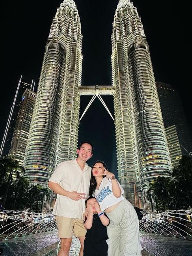 7 Potret Keluarga Michael Rendy yang Alami Perampokan di Graha Padma Semarang