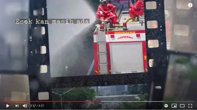 Video Lirik Utha Likumahuwa