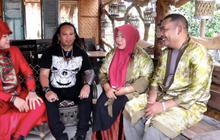 Sosok Ningsih Tinampi Ternyata Jebolan STM, Kini jadi Ahli Pengobatan Alternatif