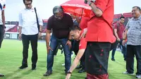 Ketua Umum PSSI, Mochamad Iriawan, melakukan inspeksi ke Stadion Kapten I Wayan Dipta, Gianyar, Bali, Sabtu (7/3/2020). Inspeksi ini masih dalam rangkaian untuk mempersiapkan venue Piala Dunia U-20 2021. (Istimewa)