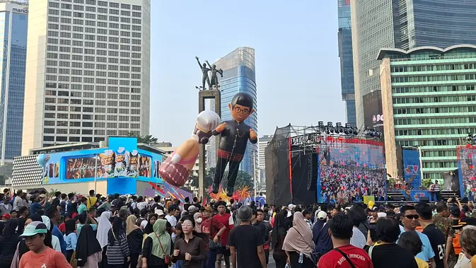 Warga Tumpah Ruah di Bundaran HI Rayakan HUT Jakarta