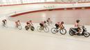 Sejumlah atlet balap sepeda saat menggelar latihan di Jakarta Internasional Velodrome, Jakarta, Selasa (31/7/2018). Menpora berharap para atlet dapat berprestasi di Asian Games 2018. (Bola.com/M Iqbal Ichsan)
