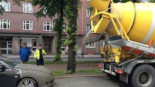 8 Potret Kesialan Orang, Bikin Nyesek yang Lihat