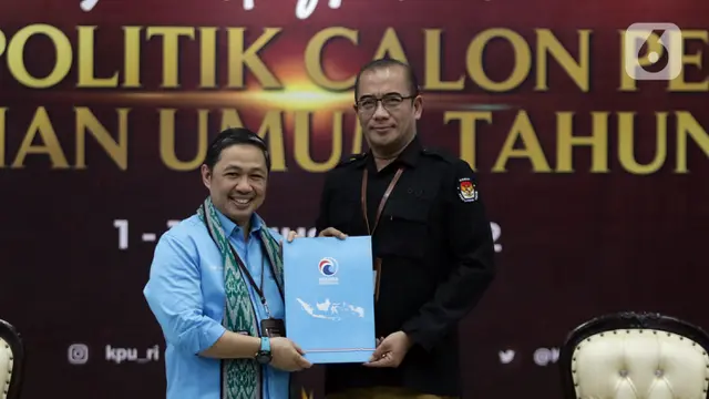 Ketua KPU Terima Pendaftaran Partai Gelora