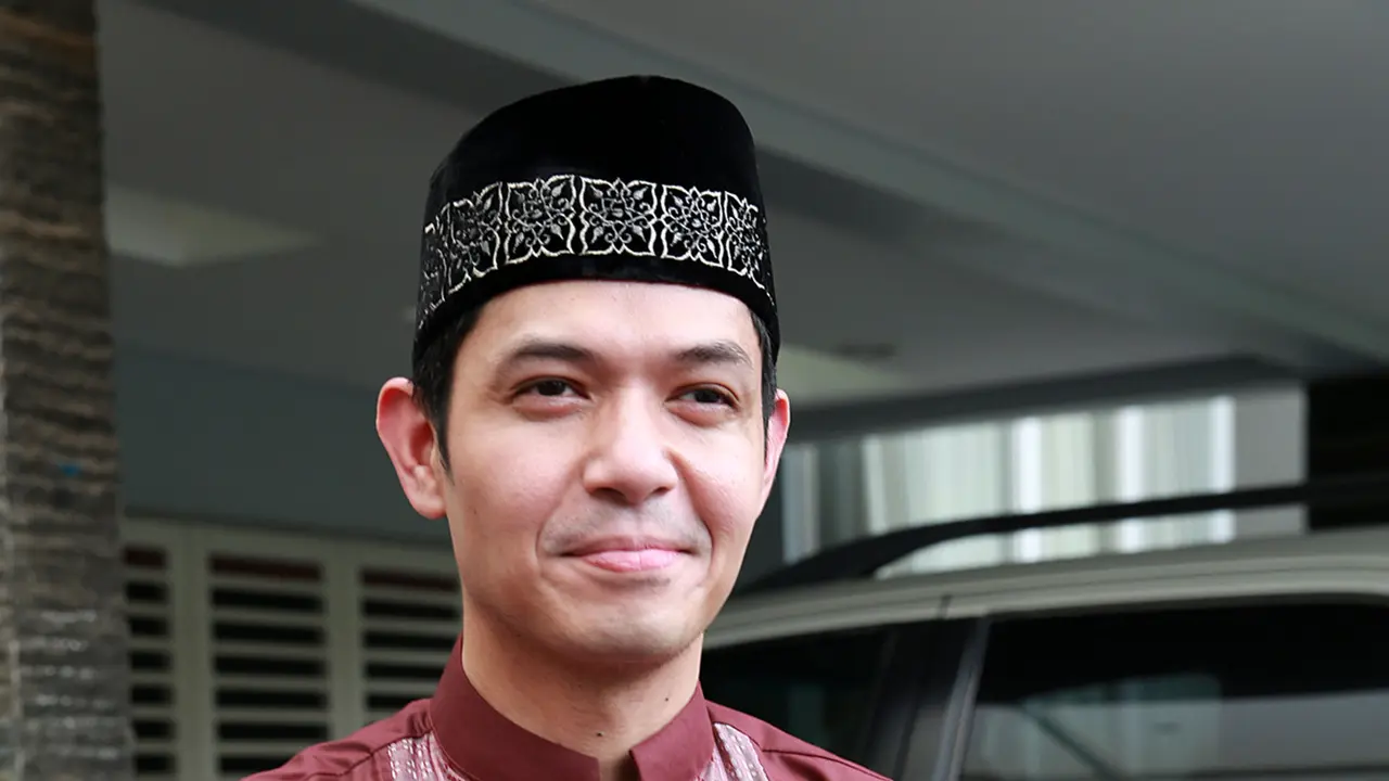 [Bintang] Dude Herlino