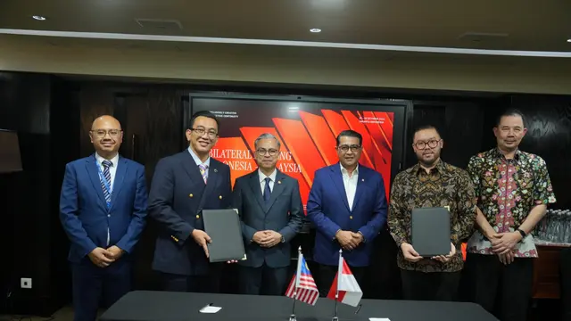 Teuku Riefky