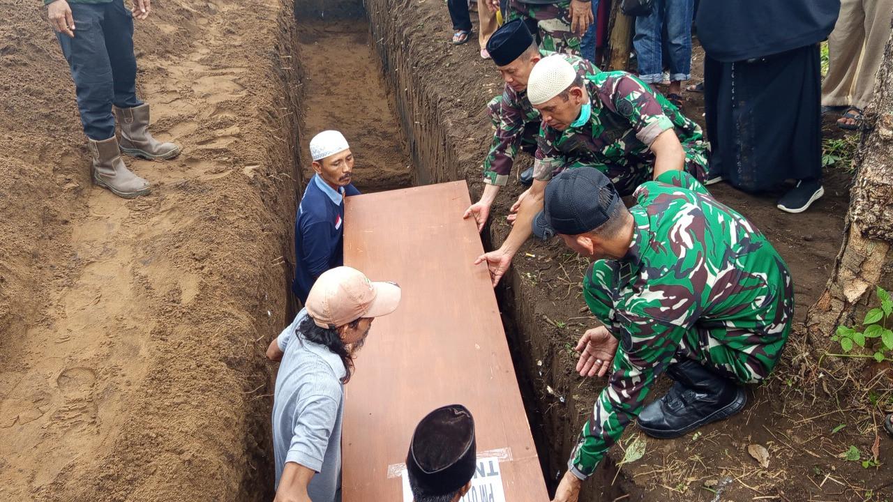 pemakaman korban ledakan garut