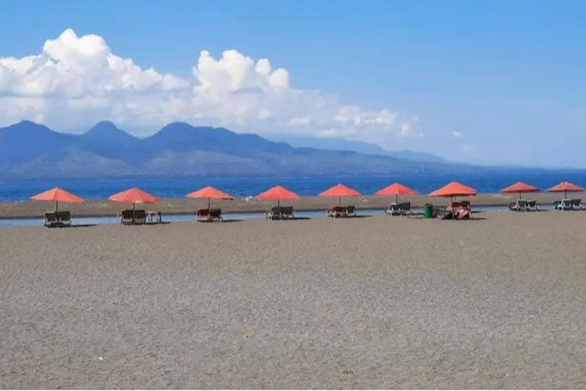 Pantai Boom Banyuwangi