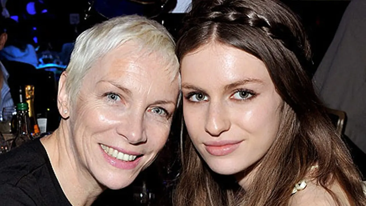 Putri Annie Lennox
