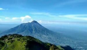 Ilustrasi Gunung Merbabu (dok Instagram@penjelajah.gunung/ https://www.instagram.com/p/BwRBVJDluwA/?igsh=MW00OTEzZnkyZTY2Zw==/Maheza Nurmiagita)