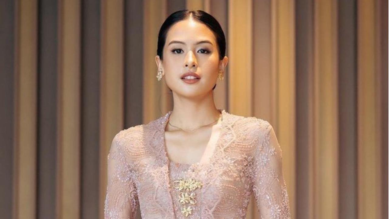 Ilustrasi Kebaya Kutu Baru Modern Warna Dusty Pink (©Pinterest)