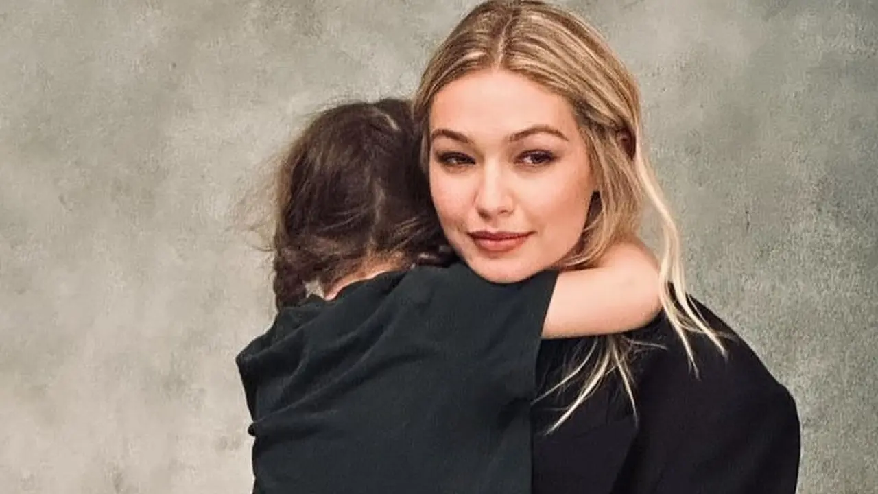 Gigi Hadid dan putrinya, Khai. [Foto: Instagram/gihadidarg]