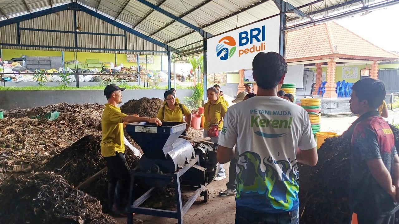 BRI Peduli Beri Pelatihan Diversifikasi dan Penguatan Mutu Pupuk Kompos di Bali