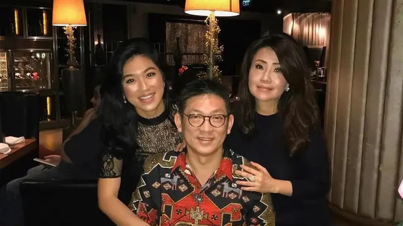 8 Potret Keluarga Tandra, Besan Hotman Paris yang Tak Kalah Mentereng
