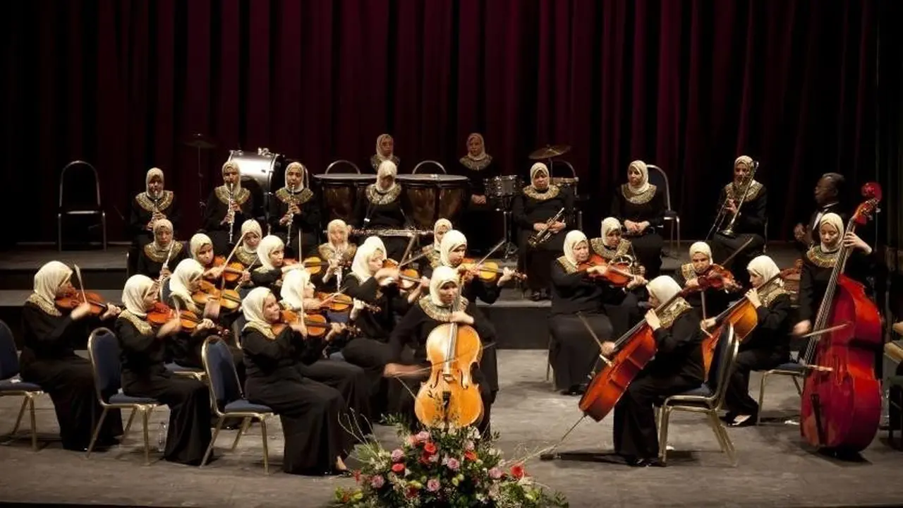 Menginspirasi, Orkestra Ini Beranggotakan Wanita Tunanetra
